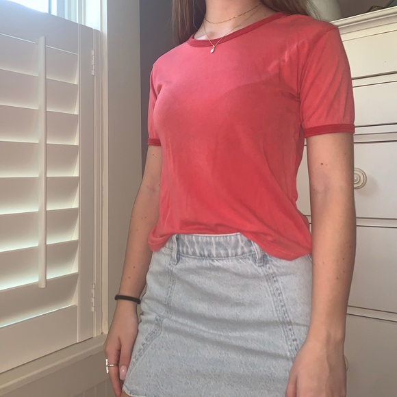 light red fitted t-shirt - Picture 3 of 5
